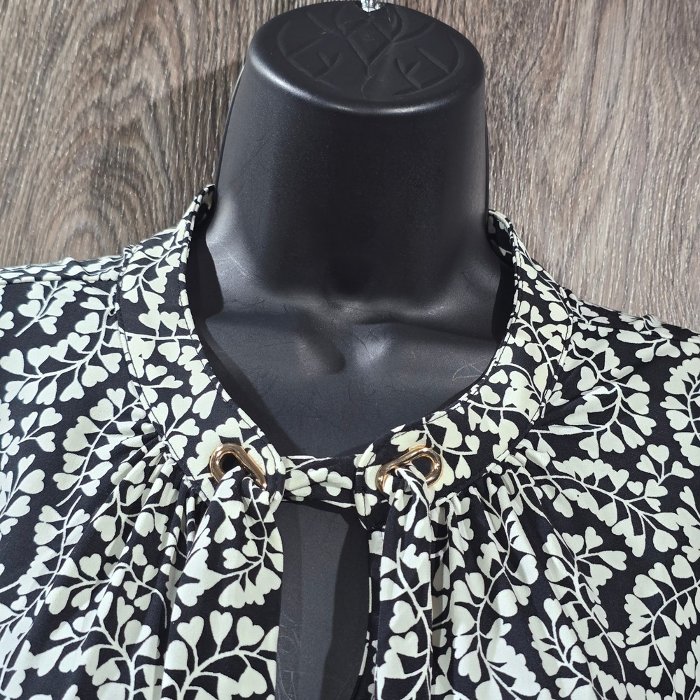 Liz Claiborne Sleeveless Blouse L Black White Floral Gold Keyhole NWT Tank Top